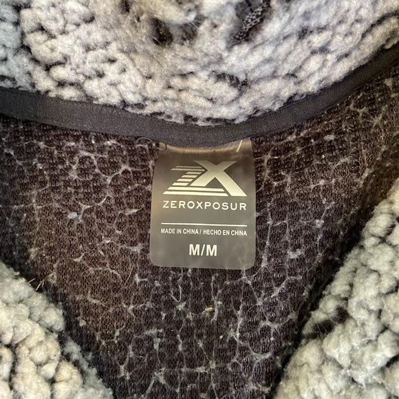 Sherpa Fleece Half-zip - Picture 2 of 4